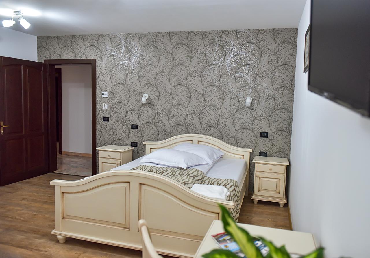 Апартаменты San Grecu House Фэгэраш Экстерьер фото