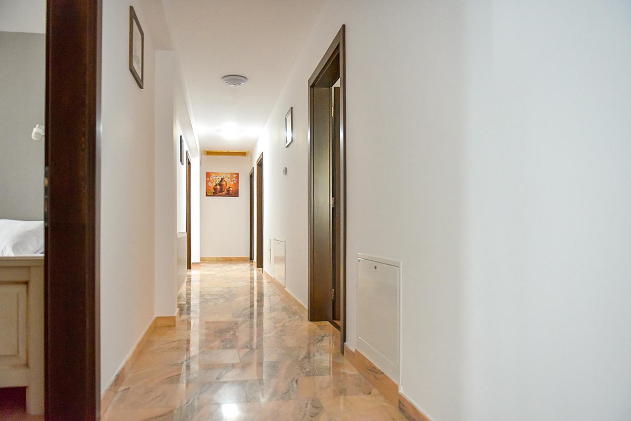 Апартаменты San Grecu House Фэгэраш Экстерьер фото